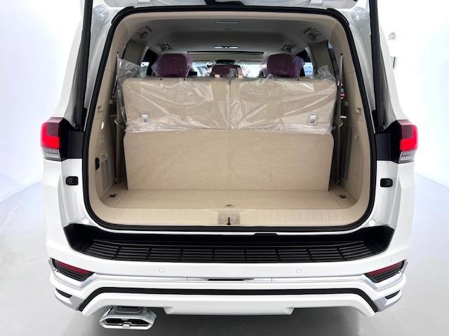 ランドクルーザー ＺＸ　ＪＢＬ　リヤエンター　電動リヤデフ　クールＢＯＸ　空気圧センサー　トノカバー　寒冷地　ルーフレール　ＭＯＤＥＬＬＩＳＴＡエアロ　純正フロアマット・ドアバイザー　ＥＴＣ２．０　ＢＳＭ　ＨＵＤ　サンルーフ（7枚目）