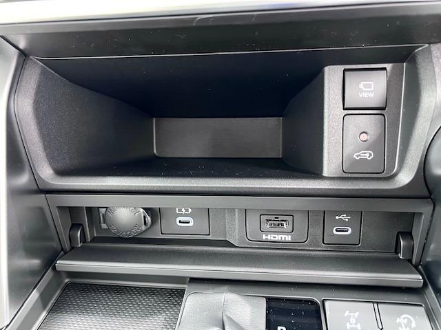 ランドクルーザー ＺＸ　ＪＢＬ　リヤエンター　電動リヤデフ　クールＢＯＸ　空気圧センサー　トノカバー　寒冷地　ルーフレール　ＭＯＤＥＬＬＩＳＴＡエアロ　純正フロアマット・ドアバイザー　ＥＴＣ２．０　ＢＳＭ　ＨＵＤ　サンルーフ（30枚目）