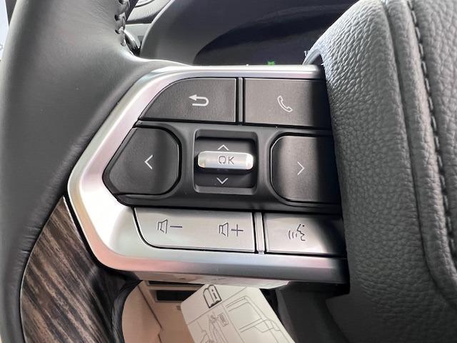 ランドクルーザー ＺＸ　ＪＢＬ　リヤエンター　電動リヤデフ　クールＢＯＸ　空気圧センサー　トノカバー　寒冷地　ルーフレール　ＭＯＤＥＬＬＩＳＴＡエアロ　純正フロアマット・ドアバイザー　ＥＴＣ２．０　ＢＳＭ　ＨＵＤ　サンルーフ（32枚目）