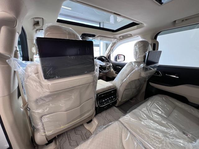 ランドクルーザー ＺＸ　ＪＢＬ　リヤエンター　電動リヤデフ　クールＢＯＸ　空気圧センサー　トノカバー　寒冷地　ルーフレール　ＭＯＤＥＬＬＩＳＴＡエアロ　純正フロアマット・ドアバイザー　ＥＴＣ２．０　ＢＳＭ　ＨＵＤ　サンルーフ（44枚目）