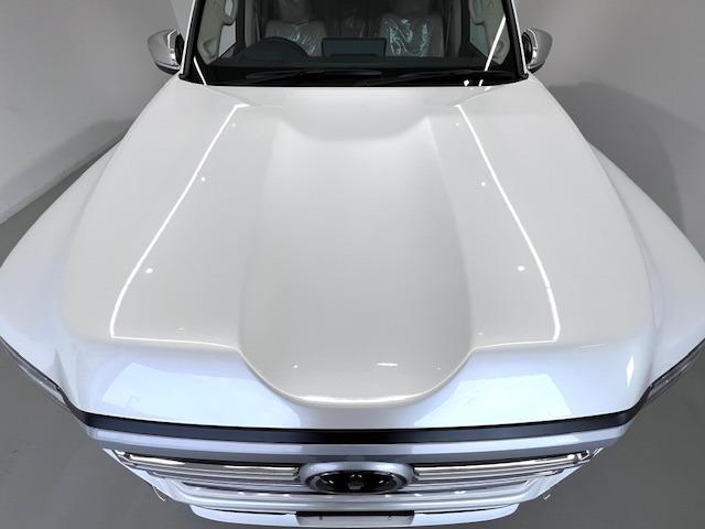 ランドクルーザー ＺＸ　ＪＢＬ　リヤエンター　電動リヤデフ　クールＢＯＸ　空気圧センサー　トノカバー　寒冷地　ルーフレール　ＭＯＤＥＬＬＩＳＴＡエアロ　純正フロアマット・ドアバイザー　ＥＴＣ２．０　ＢＳＭ　ＨＵＤ　サンルーフ（66枚目）