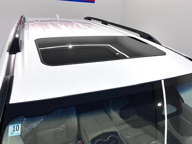 ランドクルーザー ＺＸ　ＪＢＬ　リヤエンター　電動リヤデフ　クールＢＯＸ　空気圧センサー　トノカバー　寒冷地　ルーフレール　ＭＯＤＥＬＬＩＳＴＡエアロ　純正フロアマット・ドアバイザー　ＥＴＣ２．０　ＢＳＭ　ＨＵＤ　サンルーフ（68枚目）