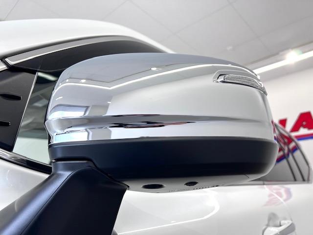 ランドクルーザー ＺＸ　ＪＢＬ　リヤエンター　電動リヤデフ　クールＢＯＸ　空気圧センサー　トノカバー　寒冷地　ルーフレール　ＭＯＤＥＬＬＩＳＴＡエアロ　純正フロアマット・ドアバイザー　ＥＴＣ２．０　ＢＳＭ　ＨＵＤ　サンルーフ（70枚目）