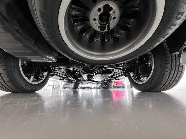 ランドクルーザー ＺＸ　ＪＢＬ　リヤエンター　電動リヤデフ　クールＢＯＸ　空気圧センサー　トノカバー　寒冷地　ルーフレール　ＭＯＤＥＬＬＩＳＴＡエアロ　純正フロアマット・ドアバイザー　ＥＴＣ２．０　ＢＳＭ　ＨＵＤ　サンルーフ（74枚目）