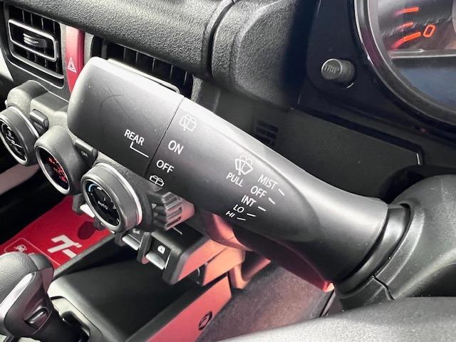 ジムニーシエラ JC 4型 純正8型ナビ フルセグTV Bluetooth CD DVD リヤパーキングセンサー LEDヘッドライト 衝突軽減ブレーキ シートヒーター クルーズコントロール アイドリングストップ 15AW(15枚目)