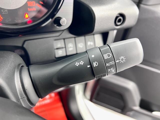 ジムニーシエラ JC 4型 純正8型ナビ フルセグTV Bluetooth CD DVD リヤパーキングセンサー LEDヘッドライト 衝突軽減ブレーキ シートヒーター クルーズコントロール アイドリングストップ 15AW(16枚目)