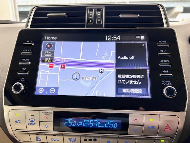 ランドクルーザープラド ＴＸ　Ｌパッケージ　ベージュ革　全方位カメラ　ＢＳＭ　ＥＴＣ２．０　ＴＲＤエアロ　リヤスポイラー　１９インチＡＷ　トノカバー　ＭＯＰルーフレール　前後方衝突軽減ブレーキ　純正フロアマット・バイザー（8枚目）