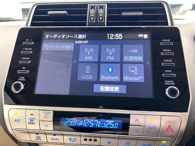 ランドクルーザープラド ＴＸ　Ｌパッケージ　ベージュ革　全方位カメラ　ＢＳＭ　ＥＴＣ２．０　ＴＲＤエアロ　リヤスポイラー　１９インチＡＷ　トノカバー　ＭＯＰルーフレール　前後方衝突軽減ブレーキ　純正フロアマット・バイザー（9枚目）