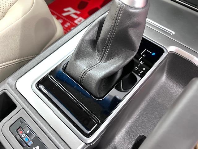 ランドクルーザープラド ＴＸ　Ｌパッケージ　ベージュ革　全方位カメラ　ＢＳＭ　ＥＴＣ２．０　ＴＲＤエアロ　リヤスポイラー　１９インチＡＷ　トノカバー　ＭＯＰルーフレール　前後方衝突軽減ブレーキ　純正フロアマット・バイザー（25枚目）