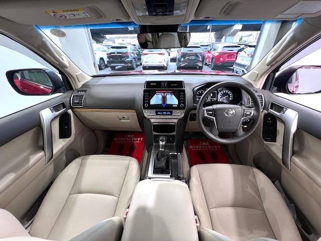 ランドクルーザープラド ＴＸ　Ｌパッケージ　ベージュ革　全方位カメラ　ＢＳＭ　ＥＴＣ２．０　ＴＲＤエアロ　リヤスポイラー　１９インチＡＷ　トノカバー　ＭＯＰルーフレール　前後方衝突軽減ブレーキ　純正フロアマット・バイザー（34枚目）