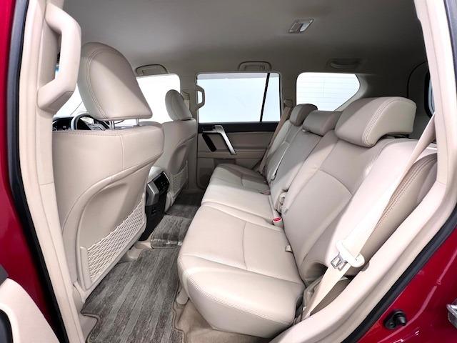 ランドクルーザープラド ＴＸ　Ｌパッケージ　ベージュ革　全方位カメラ　ＢＳＭ　ＥＴＣ２．０　ＴＲＤエアロ　リヤスポイラー　１９インチＡＷ　トノカバー　ＭＯＰルーフレール　前後方衝突軽減ブレーキ　純正フロアマット・バイザー（37枚目）