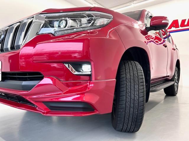 ランドクルーザープラド ＴＸ　Ｌパッケージ　ベージュ革　全方位カメラ　ＢＳＭ　ＥＴＣ２．０　ＴＲＤエアロ　リヤスポイラー　１９インチＡＷ　トノカバー　ＭＯＰルーフレール　前後方衝突軽減ブレーキ　純正フロアマット・バイザー（49枚目）