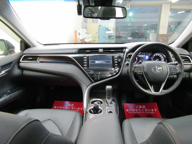 カムリ Ｇレザーパッケージ　ＴＳＳ　ムーンルーフ　モデエアロ　８インチＳＤナビ　ブルーレイ　Ｂｌｕｅｔｏｏｔｈ　バックカメラ　ＥＴＣ　スマートキー　オートライト　ＬＥＤヘッド　フォグ　レザーシート　シートヒーター　Ｐシート（6枚目）