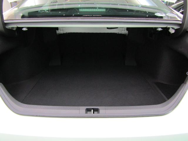 カムリ Ｇレザーパッケージ　ＴＳＳ　ムーンルーフ　モデエアロ　８インチＳＤナビ　ブルーレイ　Ｂｌｕｅｔｏｏｔｈ　バックカメラ　ＥＴＣ　スマートキー　オートライト　ＬＥＤヘッド　フォグ　レザーシート　シートヒーター　Ｐシート（10枚目）