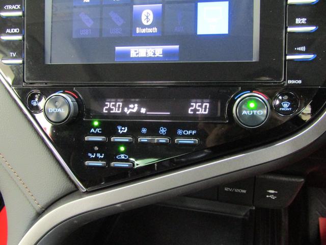 カムリ Ｇレザーパッケージ　ＴＳＳ　ムーンルーフ　モデエアロ　８インチＳＤナビ　ブルーレイ　Ｂｌｕｅｔｏｏｔｈ　バックカメラ　ＥＴＣ　スマートキー　オートライト　ＬＥＤヘッド　フォグ　レザーシート　シートヒーター　Ｐシート（14枚目）
