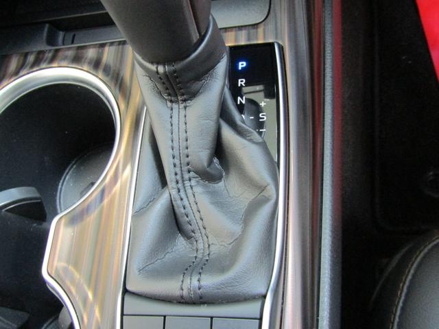 カムリ Ｇレザーパッケージ　ＴＳＳ　ムーンルーフ　モデエアロ　８インチＳＤナビ　ブルーレイ　Ｂｌｕｅｔｏｏｔｈ　バックカメラ　ＥＴＣ　スマートキー　オートライト　ＬＥＤヘッド　フォグ　レザーシート　シートヒーター　Ｐシート（16枚目）