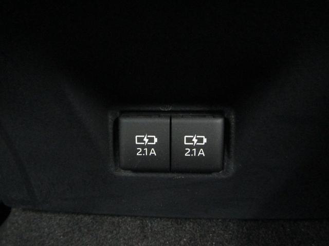 カムリ Ｇレザーパッケージ　ＴＳＳ　ムーンルーフ　モデエアロ　８インチＳＤナビ　ブルーレイ　Ｂｌｕｅｔｏｏｔｈ　バックカメラ　ＥＴＣ　スマートキー　オートライト　ＬＥＤヘッド　フォグ　レザーシート　シートヒーター　Ｐシート（32枚目）