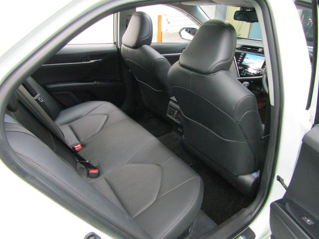 カムリ Ｇレザーパッケージ　ＴＳＳ　ムーンルーフ　モデエアロ　８インチＳＤナビ　ブルーレイ　Ｂｌｕｅｔｏｏｔｈ　バックカメラ　ＥＴＣ　スマートキー　オートライト　ＬＥＤヘッド　フォグ　レザーシート　シートヒーター　Ｐシート（36枚目）