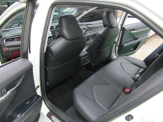 カムリ Ｇレザーパッケージ　ＴＳＳ　ムーンルーフ　モデエアロ　８インチＳＤナビ　ブルーレイ　Ｂｌｕｅｔｏｏｔｈ　バックカメラ　ＥＴＣ　スマートキー　オートライト　ＬＥＤヘッド　フォグ　レザーシート　シートヒーター　Ｐシート（40枚目）