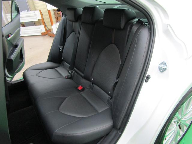 カムリ Ｇレザーパッケージ　ＴＳＳ　ムーンルーフ　モデエアロ　８インチＳＤナビ　ブルーレイ　Ｂｌｕｅｔｏｏｔｈ　バックカメラ　ＥＴＣ　スマートキー　オートライト　ＬＥＤヘッド　フォグ　レザーシート　シートヒーター　Ｐシート（42枚目）