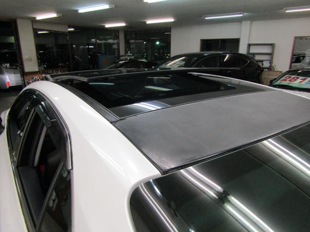 カムリ Ｇレザーパッケージ　ＴＳＳ　ムーンルーフ　モデエアロ　８インチＳＤナビ　ブルーレイ　Ｂｌｕｅｔｏｏｔｈ　バックカメラ　ＥＴＣ　スマートキー　オートライト　ＬＥＤヘッド　フォグ　レザーシート　シートヒーター　Ｐシート（54枚目）