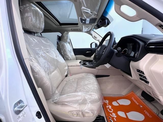 ランドクルーザー ZX JBL 後席M 電動Rデフ クルBOX 空気圧 寒冷地 ITSコネクト MODELLISTAエアロ MOPルーフレール トノカバー 純正フロアマット BSM HUD HDMI AppleCarplay(4枚目)