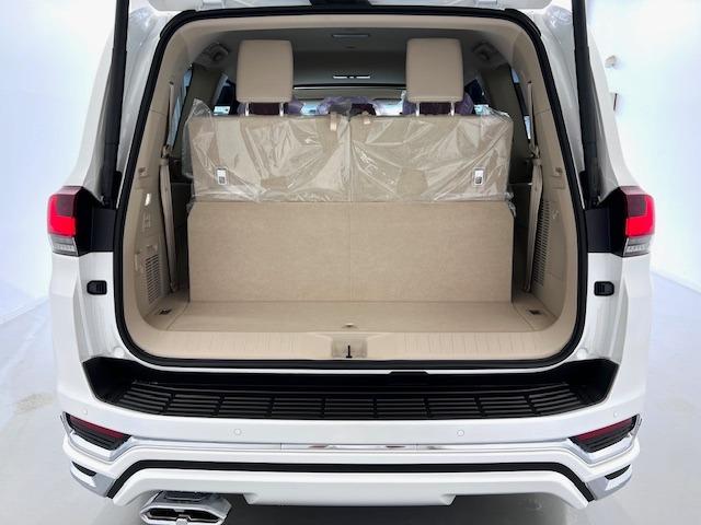 ランドクルーザー ZX JBL 後席M 電動Rデフ クルBOX 空気圧 寒冷地 ITSコネクト MODELLISTAエアロ MOPルーフレール トノカバー 純正フロアマット BSM HUD HDMI AppleCarplay(7枚目)