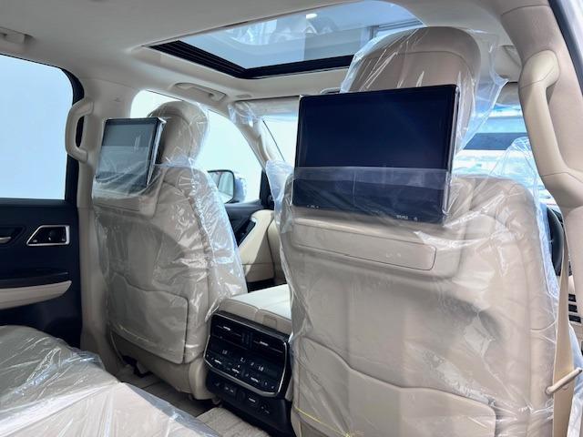 ランドクルーザー ZX JBL 後席M 電動Rデフ クルBOX 空気圧 寒冷地 ITSコネクト MODELLISTAエアロ MOPルーフレール トノカバー 純正フロアマット BSM HUD HDMI AppleCarplay(15枚目)