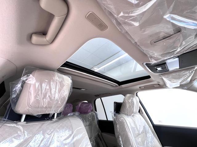 ランドクルーザー ZX JBL 後席M 電動Rデフ クルBOX 空気圧 寒冷地 ITSコネクト MODELLISTAエアロ MOPルーフレール トノカバー 純正フロアマット BSM HUD HDMI AppleCarplay(24枚目)