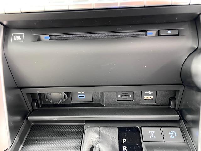 ランドクルーザー ZX JBL 後席M 電動Rデフ クルBOX 空気圧 寒冷地 ITSコネクト MODELLISTAエアロ MOPルーフレール トノカバー 純正フロアマット BSM HUD HDMI AppleCarplay(29枚目)