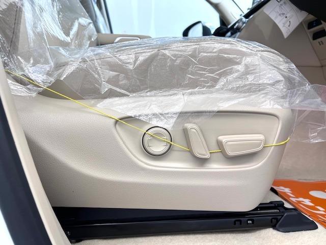 ランドクルーザー ZX JBL 後席M 電動Rデフ クルBOX 空気圧 寒冷地 ITSコネクト MODELLISTAエアロ MOPルーフレール トノカバー 純正フロアマット BSM HUD HDMI AppleCarplay(39枚目)