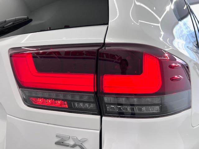 ランドクルーザー ZX JBL 後席M 電動Rデフ クルBOX 空気圧 寒冷地 ITSコネクト MODELLISTAエアロ MOPルーフレール トノカバー 純正フロアマット BSM HUD HDMI AppleCarplay(73枚目)