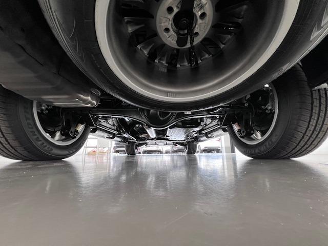 ランドクルーザー ZX JBL 後席M 電動Rデフ クルBOX 空気圧 寒冷地 ITSコネクト MODELLISTAエアロ MOPルーフレール トノカバー 純正フロアマット BSM HUD HDMI AppleCarplay(75枚目)