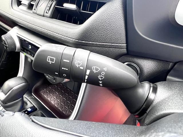 RAV4 G Zパッケージ 10.5DA 全周囲モニター パノラマルーフ MODELLISTAエアロ デジタルミラー BSM HDMI入力端子 電動バックドア 純正前後ドラレコ 19インチAW シートヒータークーラー 純正マット(20枚目)