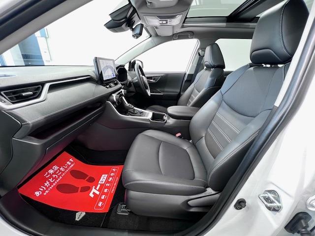 RAV4 G Zパッケージ 10.5DA 全周囲モニター パノラマルーフ MODELLISTAエアロ デジタルミラー BSM HDMI入力端子 電動バックドア 純正前後ドラレコ 19インチAW シートヒータークーラー 純正マット(36枚目)