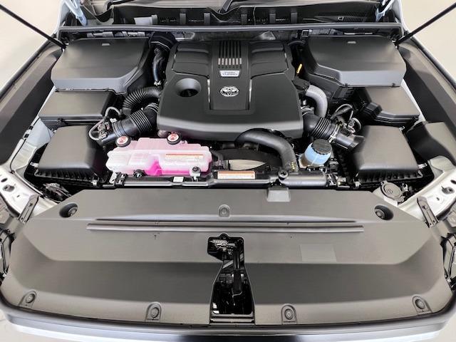 ランドクルーザー ＺＸ　ＪＢＬ　リヤエンター　電動リヤデフ　クールＢＯＸ　寒冷地仕様　空気圧センサ　ＩＴＳコネクト　トノカバー　ＭＯＰルーフレール　ＭＯＤＥＬＬＩＳＴＡエアロ・リヤスポイラー　純正ドアバイザー　マイナーモデル（78枚目）