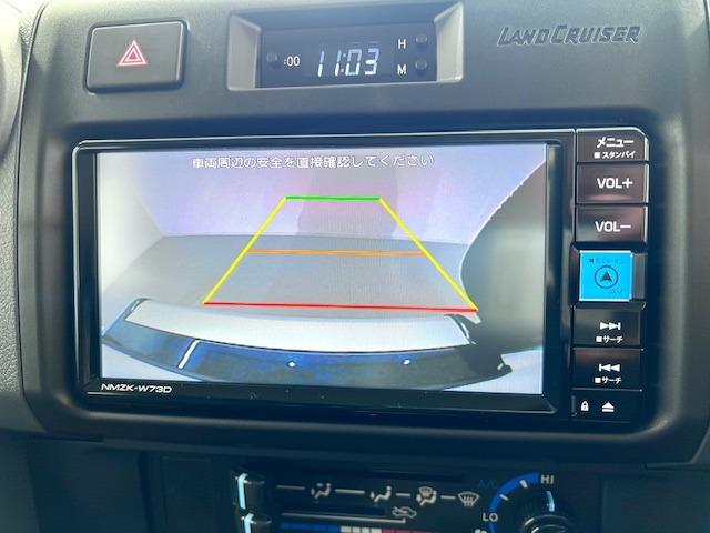 ランドクルーザー７０ ＡＸ　登録済未使用車　純正７型ナビ　バックモニター　ＵＳＢ接続　バックモニター付防眩ミラー　デフロック　オートマチックハイビーム　ＬＥＤヘッドライト　パワーヒーター　衝突軽減ブレーキ（9枚目）