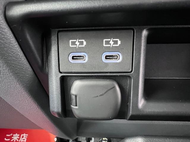 ランドクルーザー７０ ＡＸ　登録済未使用車　純正７型ナビ　バックモニター　ＵＳＢ接続　バックモニター付防眩ミラー　デフロック　オートマチックハイビーム　ＬＥＤヘッドライト　パワーヒーター　衝突軽減ブレーキ（15枚目）