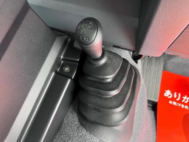 ランドクルーザー７０ ＡＸ　登録済未使用車　純正７型ナビ　バックモニター　ＵＳＢ接続　バックモニター付防眩ミラー　デフロック　オートマチックハイビーム　ＬＥＤヘッドライト　パワーヒーター　衝突軽減ブレーキ（22枚目）