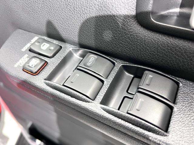 ランドクルーザー７０ ＡＸ　登録済未使用車　純正７型ナビ　バックモニター　ＵＳＢ接続　バックモニター付防眩ミラー　デフロック　オートマチックハイビーム　ＬＥＤヘッドライト　パワーヒーター　衝突軽減ブレーキ（25枚目）