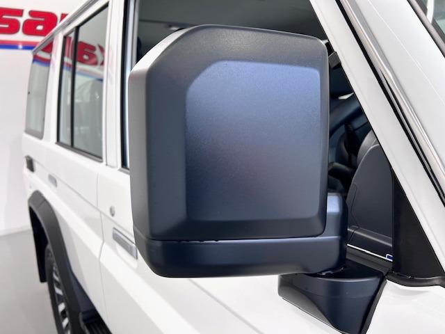 ランドクルーザー７０ ＡＸ　登録済未使用車　純正７型ナビ　バックモニター　ＵＳＢ接続　バックモニター付防眩ミラー　デフロック　オートマチックハイビーム　ＬＥＤヘッドライト　パワーヒーター　衝突軽減ブレーキ（46枚目）