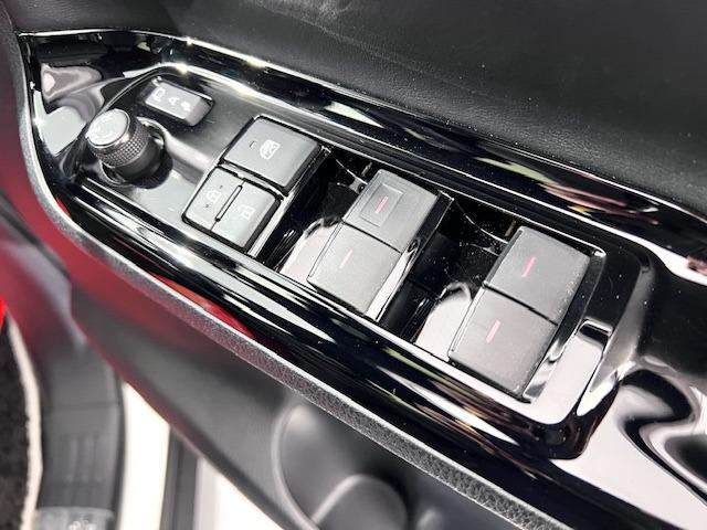 ヴォクシー ＺＳ　煌ＩＩＩ　ＭＯＤＥＬＬＩＳＴＡエアロ　シグネチャーイルミ　純正１０型ナビ　１２．１型後席モニター　ＥＴＣ２．０　両側電動スライド　バックモニター　純正フロアマット・バイザー　衝突軽減ブレーキ　ＬＥＤライト（23枚目）