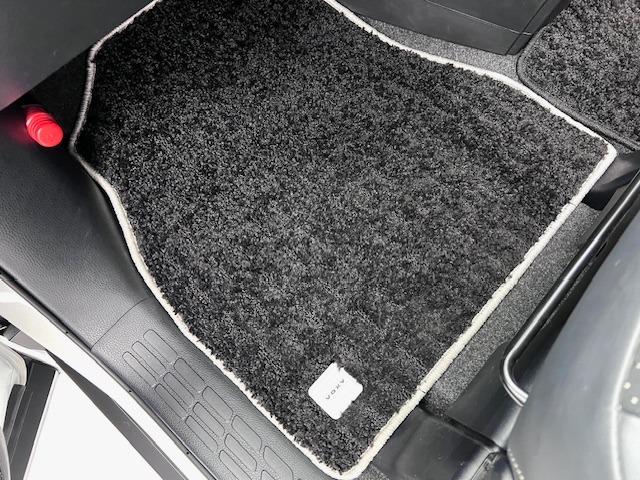 ヴォクシー ＺＳ　煌ＩＩＩ　ＭＯＤＥＬＬＩＳＴＡエアロ　シグネチャーイルミ　純正１０型ナビ　１２．１型後席モニター　ＥＴＣ２．０　両側電動スライド　バックモニター　純正フロアマット・バイザー　衝突軽減ブレーキ　ＬＥＤライト（30枚目）