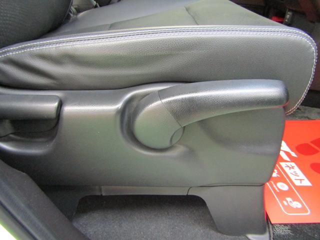 ステップワゴンスパーダ Ｚ　クールスピリット　ワンオーナー　ＥＴＣ　９インチナビ　フルセグ　ＣＤ　ＤＶＤ　バックカメラ　Ａストップ　クルコン　Ｐシフト　スマートキー　Ｐスタート　オートライト　ＨＩＤ　フォグ　両側電動ドア　ハーフレザー　１７アルミ（31枚目）