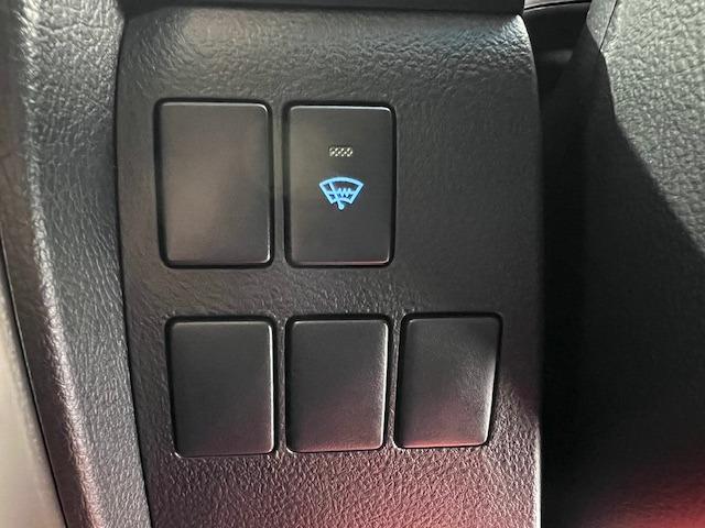 アルファードハイブリッド S タイプゴールドIII サンルーフ 純正DA デジタルインナーミラー BSM ETC バックカメラ 3眼LED 寒冷地仕様 スペアタイヤ 1500W給電 パワーバックドア 両側パワースライド 純正マット ワンオーナー(16枚目)