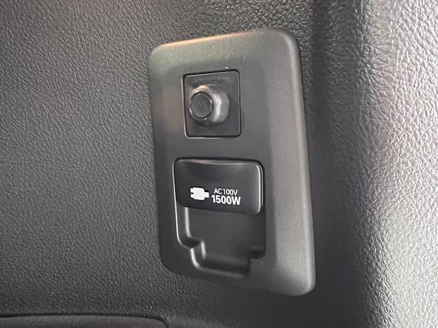 アルファードハイブリッド S タイプゴールドIII サンルーフ 純正DA デジタルインナーミラー BSM ETC バックカメラ 3眼LED 寒冷地仕様 スペアタイヤ 1500W給電 パワーバックドア 両側パワースライド 純正マット ワンオーナー(42枚目)