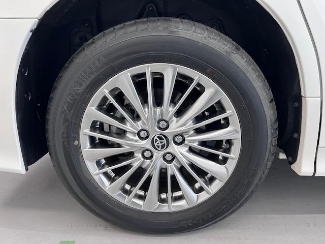 アルファードハイブリッド S タイプゴールドIII サンルーフ 純正DA デジタルインナーミラー BSM ETC バックカメラ 3眼LED 寒冷地仕様 スペアタイヤ 1500W給電 パワーバックドア 両側パワースライド 純正マット ワンオーナー(64枚目)