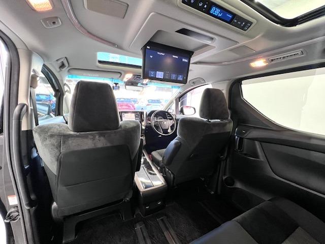 アルファード 2.5S JBL リヤエンター サンルーフ デジタルミラー BSM ETC2.0 全方位モニター MODELLISTAエアロ・イルミ・マフラー ウェッズ19インチAW 前後ドラレコ レーダー探知機 純正マット(44枚目)