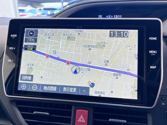 ヴォクシー ハイブリッドＺＳ　煌ＩＩＩ　ＭＯＤＥＬＬＩＳＴＡエアロ　シグネチャーイルミ　純正１０型ナビ　１２．１型後席モニター　シートヒーター　ＥＴＣ　衝突軽減ブレーキ　両側パワースライド　純正フロアマット・バイザー　ハーフレザー（10枚目）