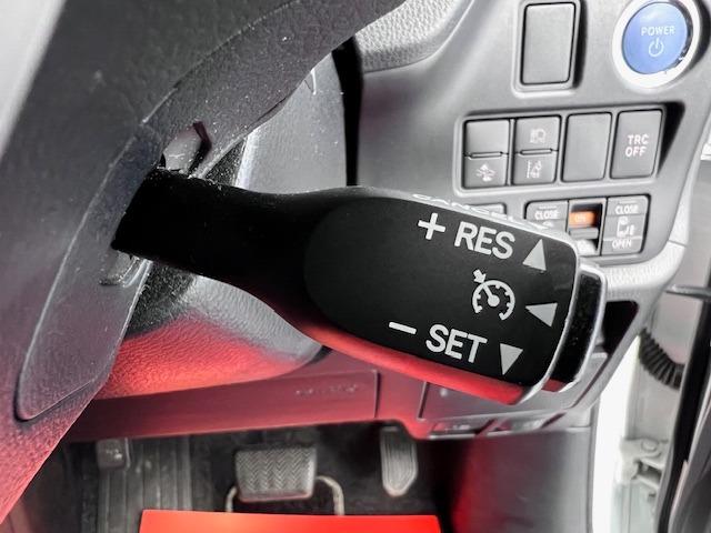 ヴォクシー ハイブリッドＺＳ　煌ＩＩＩ　ＭＯＤＥＬＬＩＳＴＡエアロ　シグネチャーイルミ　純正１０型ナビ　１２．１型後席モニター　シートヒーター　ＥＴＣ　衝突軽減ブレーキ　両側パワースライド　純正フロアマット・バイザー　ハーフレザー（22枚目）